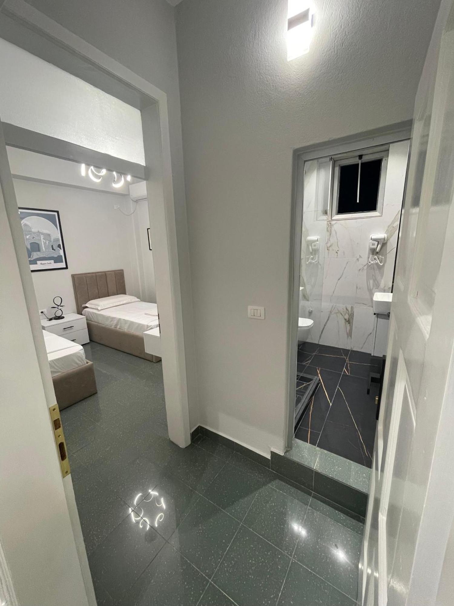 שקודר City Center Inn מראה חיצוני תמונה