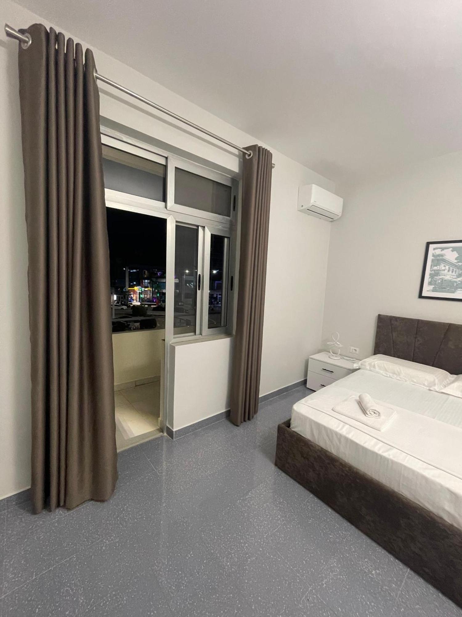 שקודר City Center Inn מראה חיצוני תמונה